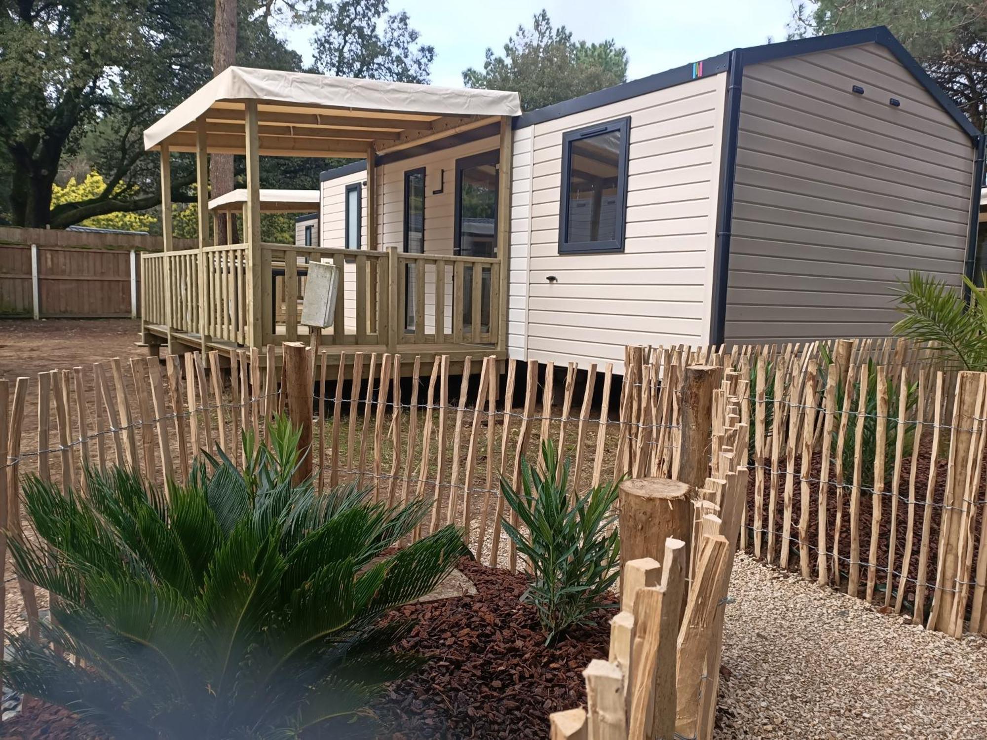 Camping Les Maraises Saint-Martin-de-Ré Exterior foto